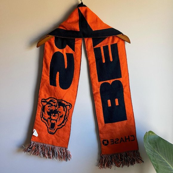 Chicago Bears NFL Navy and Orange Fringe Winter Scarf - Picture 3 of 3